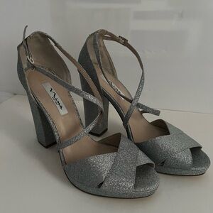 Nina Shoes silver glitter stacked platform heel